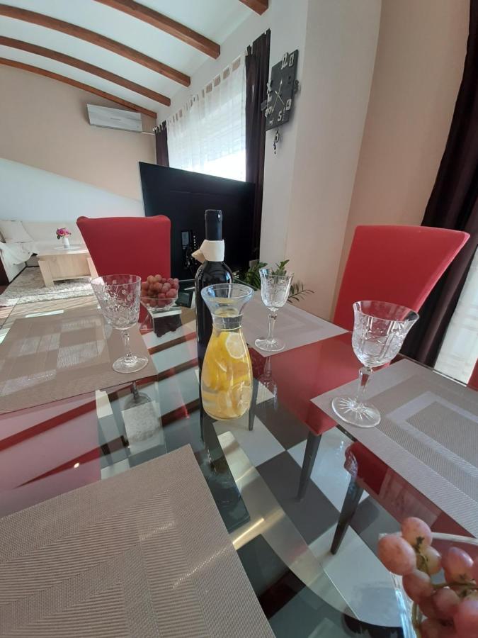 דראמליי Apartment Franka מראה חיצוני תמונה